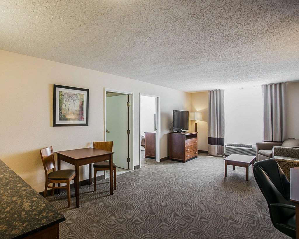 Comfort Inn & Suites Santee I-95 Ruang foto