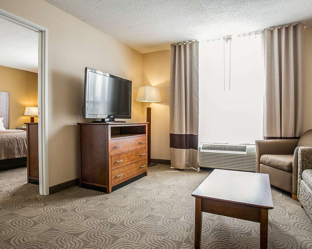 Comfort Inn & Suites Santee I-95 Ruang foto